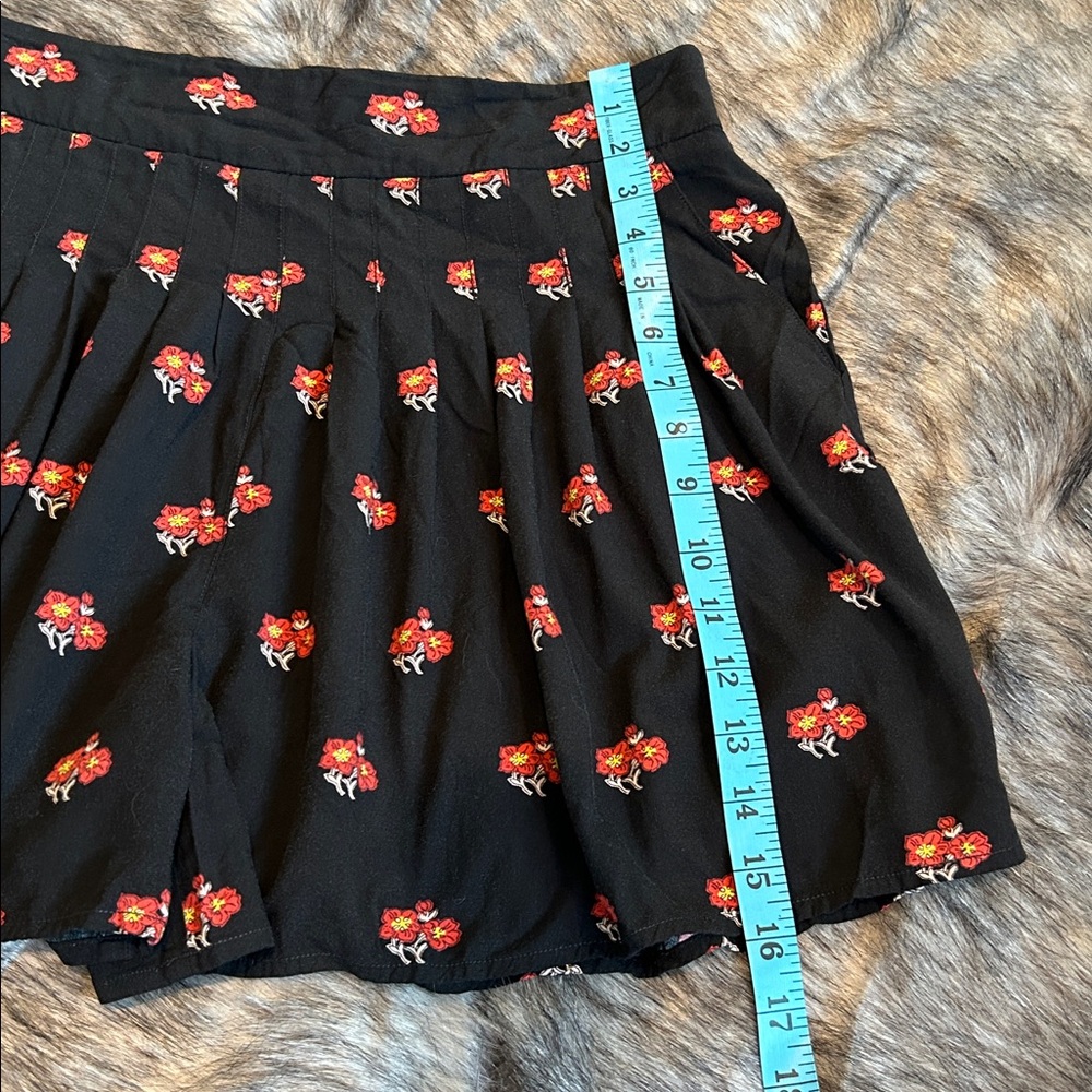 Maeve Anthropologie Pleated Front Shorts Floral Motif Flowy Women's Small - Picture 6 of 9